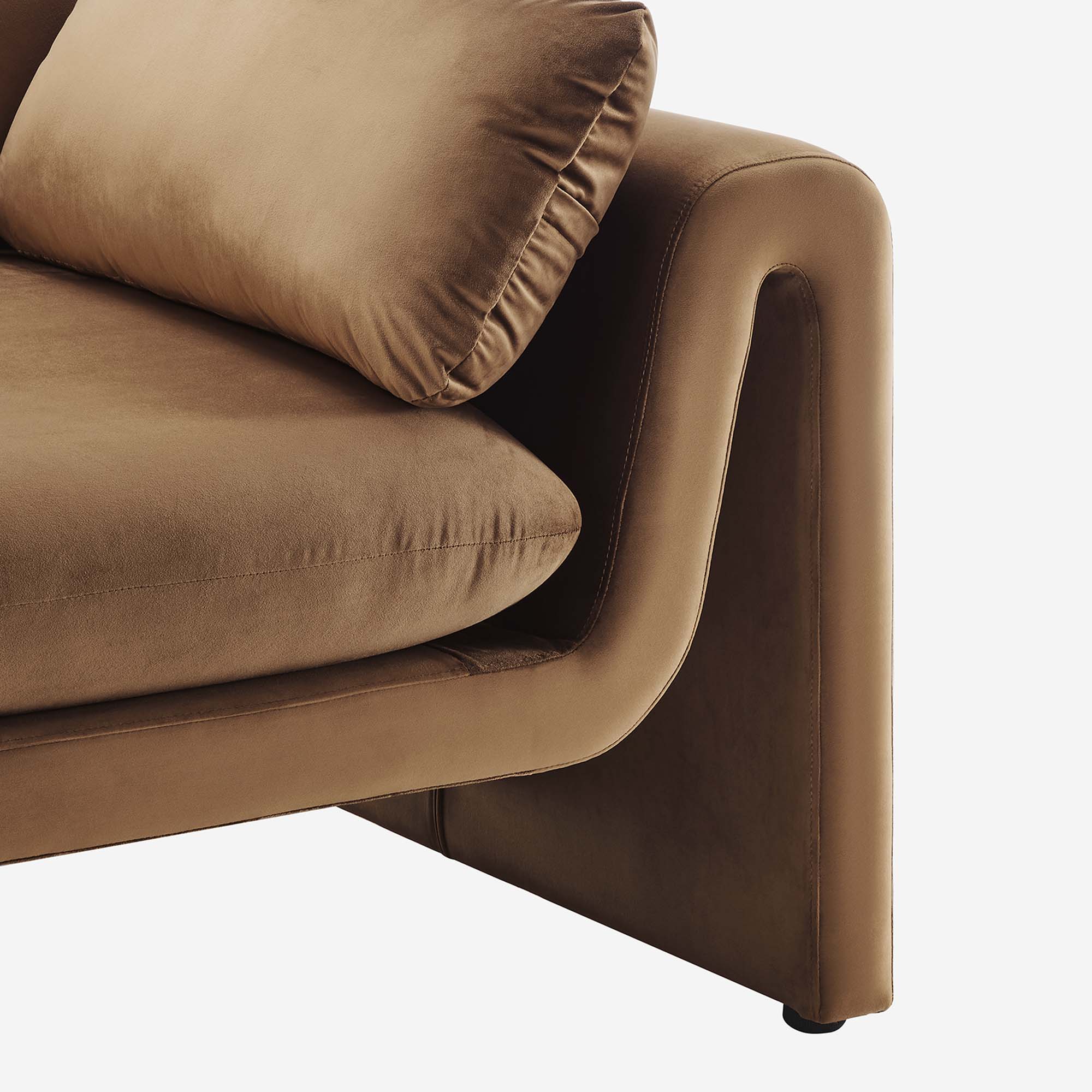Kaelum Sofa – Performance Velvet Curved Design Denmark Home