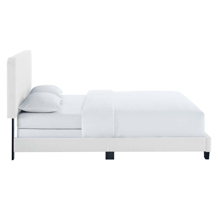 Yiva Queen Bed - White Denmark Home