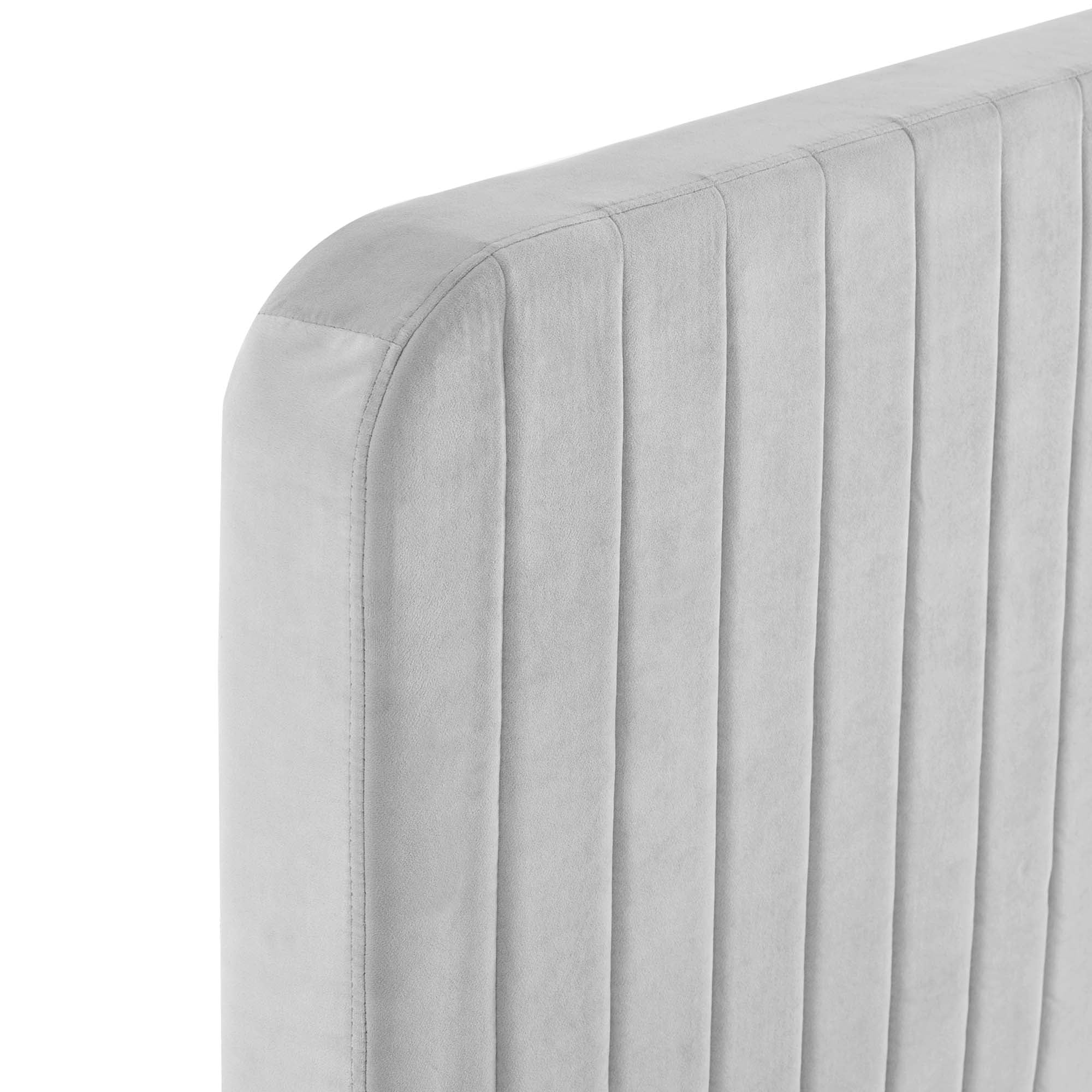 Yiva Queen Platform Bed - Light Gray Denmark Home